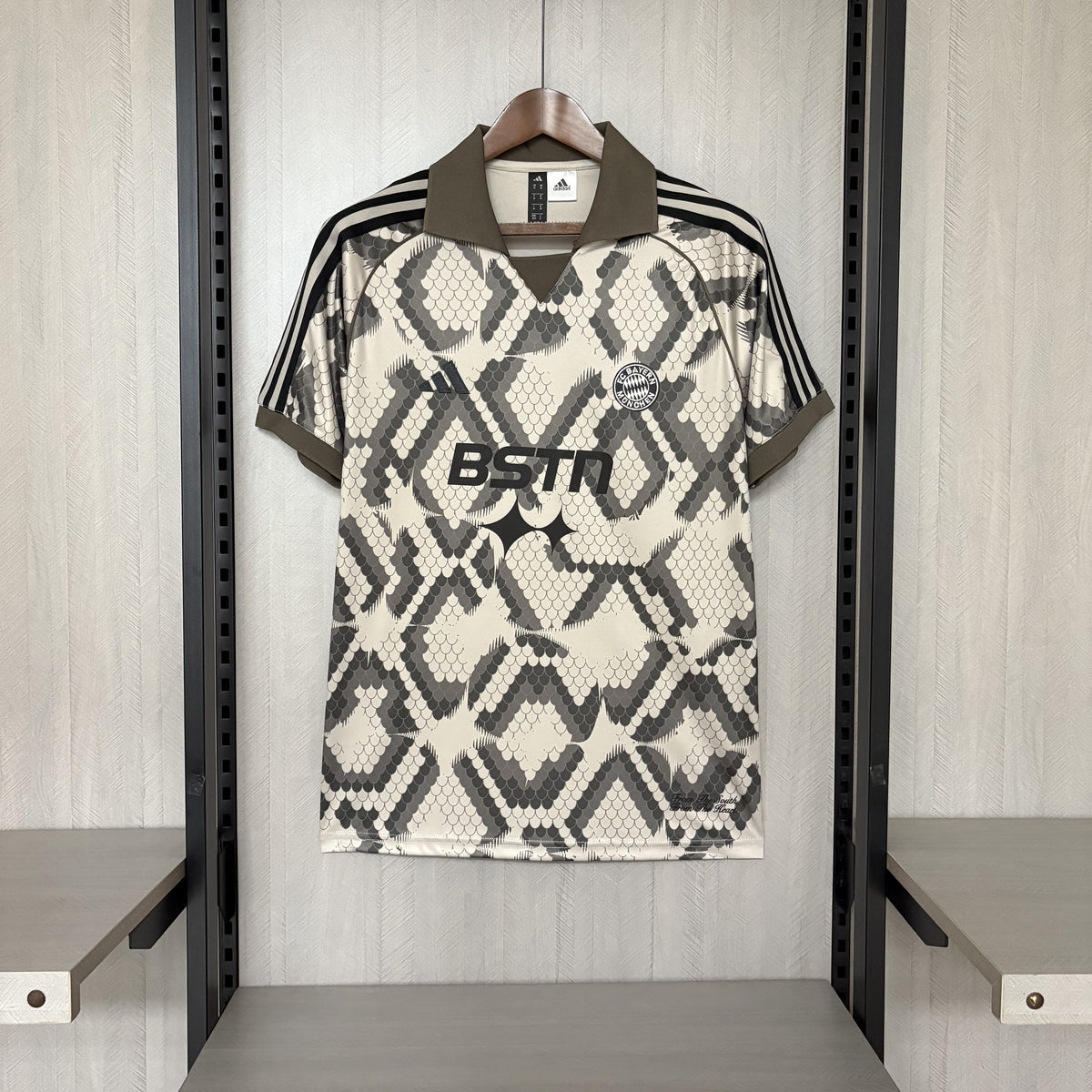 2025/26 Bayern Munich Snake Print Special Edition Jersey