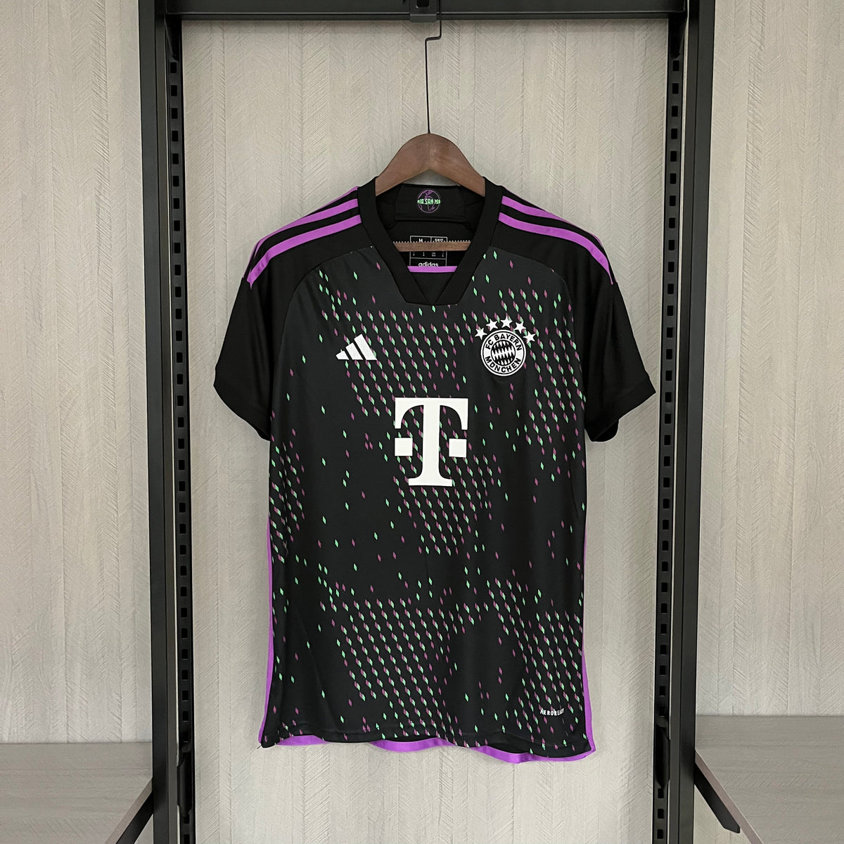 23/24 Bayern away