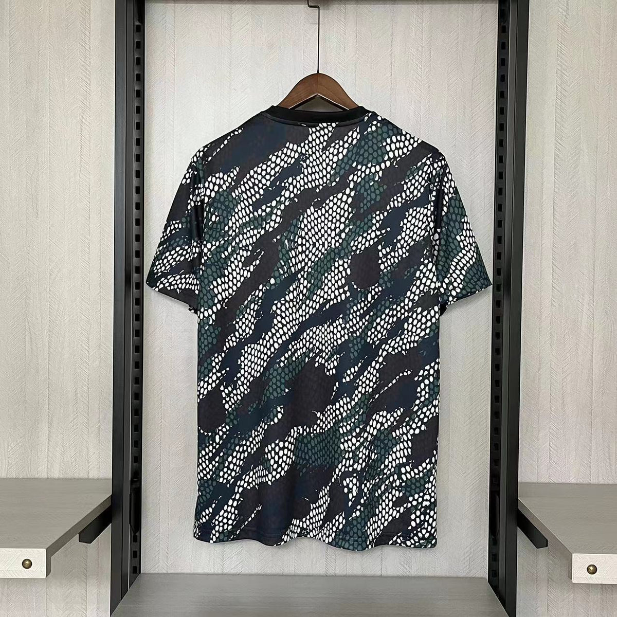 2023/24 Arsenal pre-match training suit